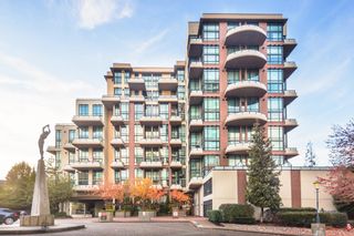 Photo 1: 605 10 RENAISSANCE Square in New Westminster: Quay Condo for sale in "MURANO LOFTS" : MLS®# R2736737