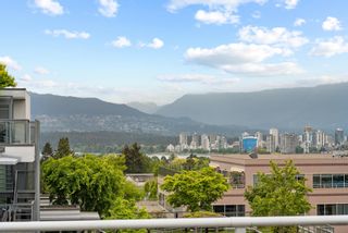 Photo 36: 802 2033 W 10TH Avenue in Vancouver: Kitsilano Condo for sale in "West 10th and Maple" (Vancouver West)  : MLS®# R2692764