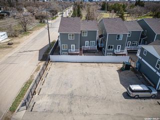 Photo 4: 411 L Avenue South in Saskatoon: King George Residential for sale : MLS®# SK968278