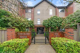 Photo 1: 202 101 E 29TH Street in North Vancouver: Upper Lonsdale Condo for sale in "Coventry House" : MLS®# R2877855