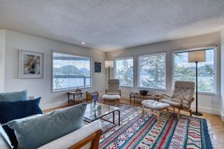 Photo 13: 384 SKYLINE Drive in Gibsons: Gibsons & Area House for sale (Sunshine Coast)  : MLS®# R2757655