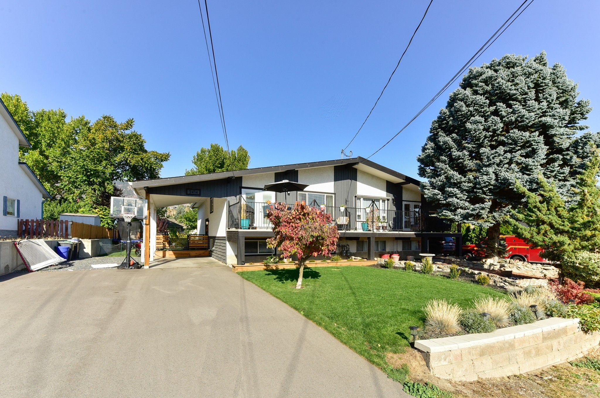 Main Photo: 2414 North Chieftain Road in West Kelowna: Westbank Centre House for sale (Central Okanagan)  : MLS®# 10241951