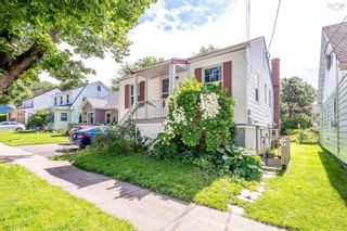 Photo 1: 6568 Young Street in Halifax Peninsula: 4-Halifax West Residential for sale (Halifax-Dartmouth)  : MLS®# 202318706