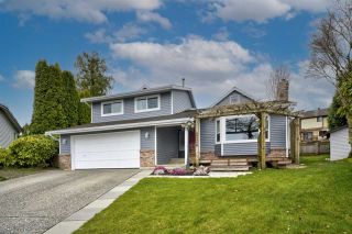 Photo 1: 34602 SEMLIN Place in Abbotsford: Abbotsford East House for sale in "Bateman Park" : MLS®# R2564096