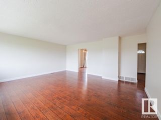 Photo 5: 13420 134 Street in Edmonton: Zone 01 House for sale : MLS®# E4357684