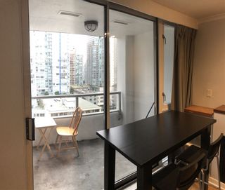 Photo 6: 1107 822 SEYMOUR Street in Vancouver: Downtown VW Condo for sale in "L'ARIA" (Vancouver West)  : MLS®# R2246943