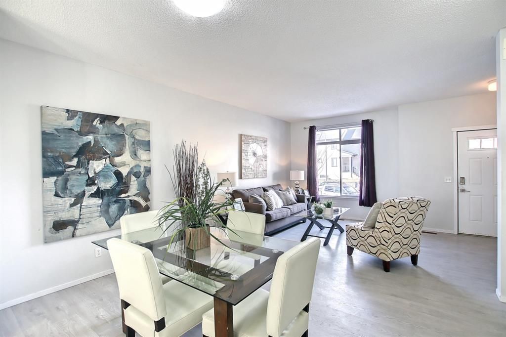 Photo 11: Photos: 39 300 Evanscreek Court NW in Calgary: Evanston Row/Townhouse for sale : MLS®# A1195350