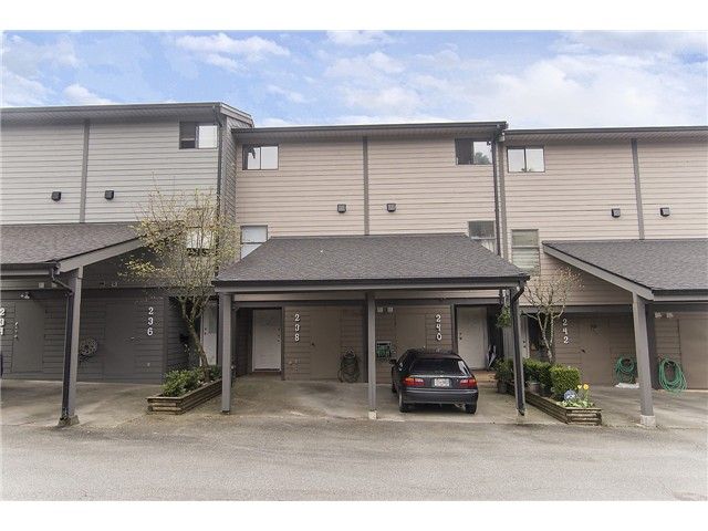 Main Photo: 238 BALMORAL Place in Port Moody: North Shore Pt Moody Townhouse for sale : MLS®# V1059438