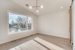 Photo 22: 2117 3 Avenue NW in Calgary: West Hillhurst Detached for sale : MLS®# A2023020