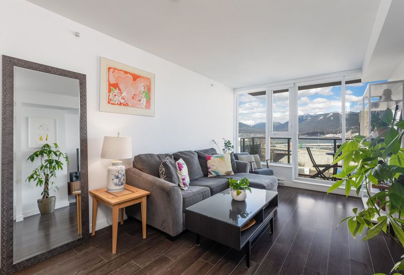 FEATURED LISTING: 302 - 983 HASTINGS Street East Vancouver