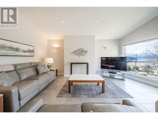 Photo 2: 3065 Sunnyview Road Bella Vista: Okanagan Shuswap Real Estate Listing: MLS®# 10308524