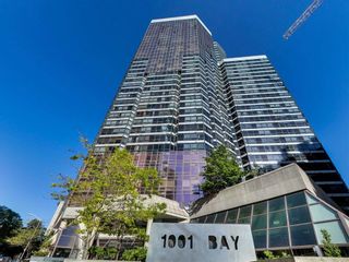 Photo 1: 813 1001 Bay Street in Toronto: Bay Street Corridor Condo for sale (Toronto C01)  : MLS®# C4706689
