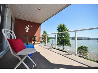 Photo 1: 305 1230 QUAYSIDE Drive in New Westminster: Quay Condo for sale in "TIFFANY SHORES" : MLS®# V1077215