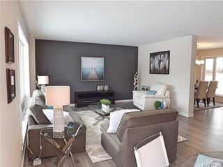 Photo 5: 70 JOYNSON Crescent in Winnipeg: Charleswood Residential for sale (1H)  : MLS®# 1726502