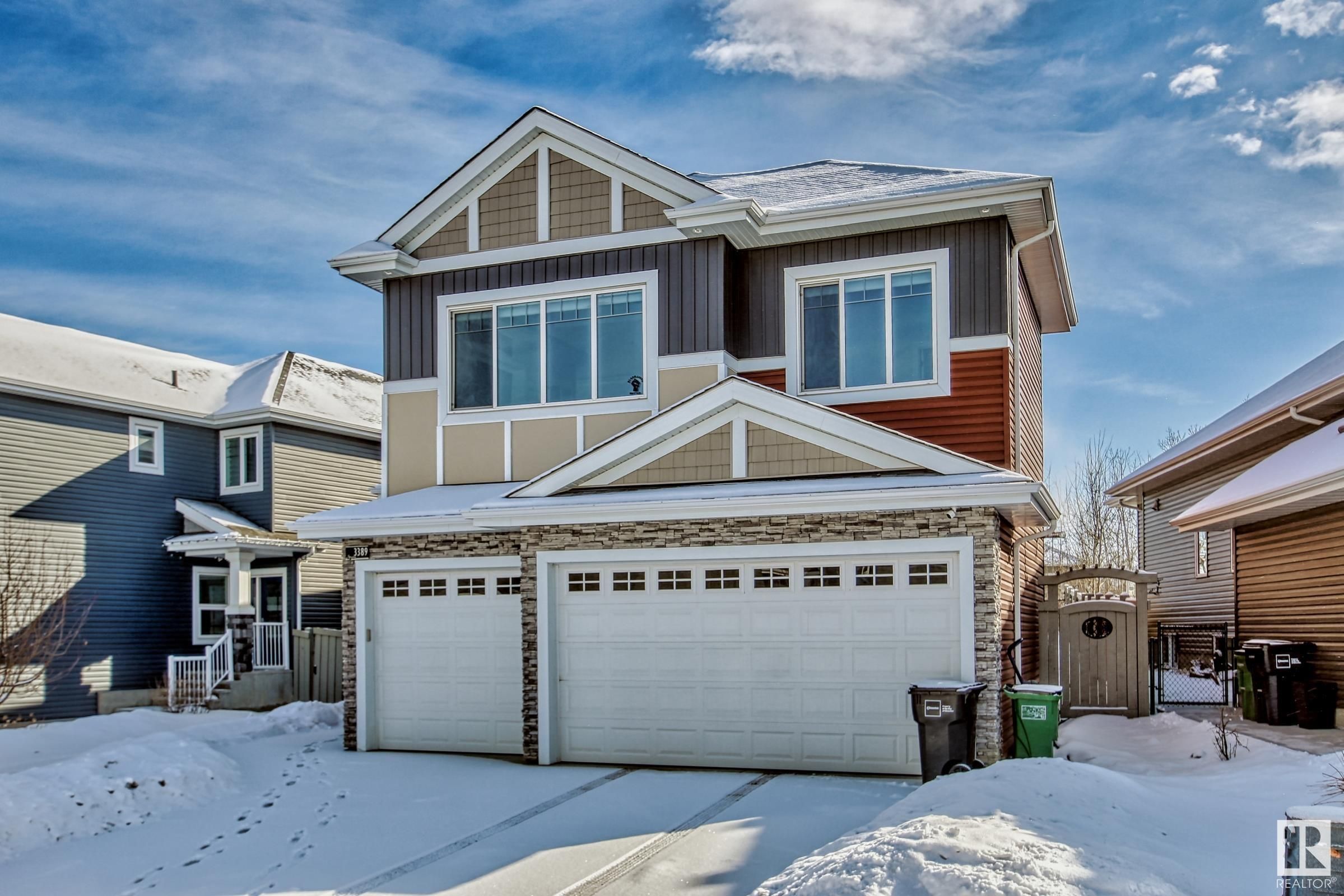 Main Photo: 3389 Chickadee Drive in Edmonton: Zone 59 House for sale : MLS®# E4329765