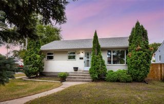 Photo 1: 578 Seven Oaks Avenue in Winnipeg: West Kildonan Residential for sale (4D)  : MLS®# 202119751