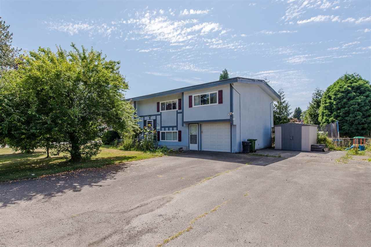 Photo 1: Photos: 9215 JAMES Street in Chilliwack: Chilliwack E Young-Yale House for sale : MLS®# R2290423