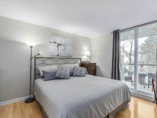 Photo 14: 402 7077 BERESFORD Street in Burnaby: Highgate Condo for sale in "City Club" (Burnaby South)  : MLS®# R2416735
