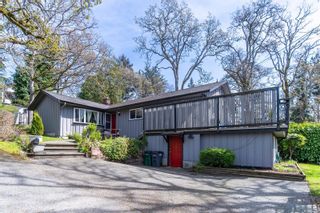 Photo 1: 3891 Blenkinsop Rd in Saanich: SE Cedar Hill House for sale (Saanich East)  : MLS®# 960574