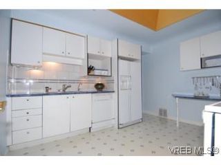 Photo 4:  in VICTORIA: SW Tillicum Half Duplex for sale (Saanich West)  : MLS®# 484459