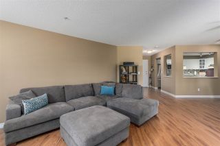 Photo 5: 207 20894 57 Avenue in Langley: Langley City Condo for sale in "BAYBERRY LANE" : MLS®# R2297112