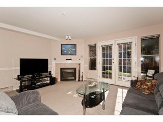 Photo 2: 36 19160 119TH Avenue in Pitt Meadows: Central Meadows Townhouse for sale in "WINDSOR OAK" : MLS®# V898835