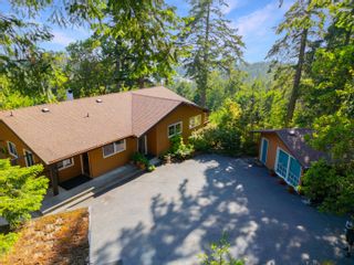 Photo 10: 4734 CAPTAINS Crescent: Pender Island House for sale (Islands-Van. & Gulf)  : MLS®# R2895048