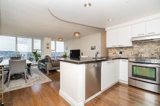 Photo 1: 3505 1009 EXPO Boulevard in Vancouver: Yaletown Condo for sale in "Landmark 33" (Vancouver West)  : MLS®# R2761899