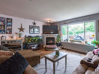 Photo 4: 2731 Rydal Ave in CUMBERLAND: CV Cumberland House for sale (Comox Valley)  : MLS®# 842765