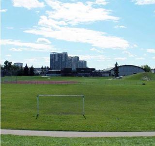 Photo 47: 15 Kentish Drive SW in Calgary: Kingsland Detached for sale : MLS®# A2006862