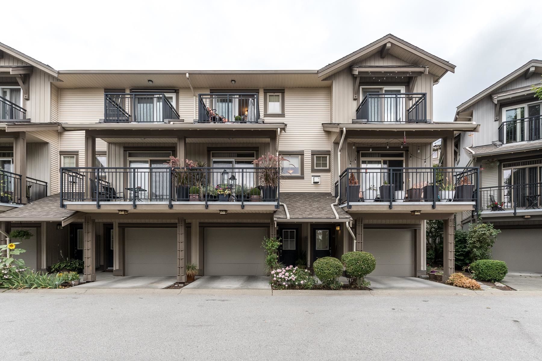 Main Photo: 47 20326 68 Avenue in Langley: Willoughby Heights Townhouse for sale in "SUNPOINTE" : MLS®# R2610836