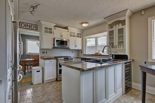 Photo 5: 748 Acadia Drive SE in Calgary: Maple Ridge Detached for sale : MLS®# A1238673