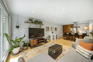 Photo 2: 114 2033 TRIUMPH Street in Vancouver: Hastings Condo for sale in "Mackenzie House" (Vancouver East)  : MLS®# R2819926