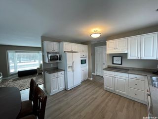Photo 4: 506 Park Avenue in Outlook: Residential for sale : MLS®# SK951368