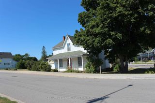 Photo 4: 4 North Street in Kawartha Lakes: Fenelon Falls House (2-Storey) for sale : MLS®# X6112876