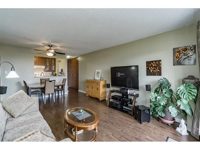 Photo 6: Photos: 107 - 1050 Howie in Coquitlam: Central Coquitlam Condo for sale : MLS®# R2176338