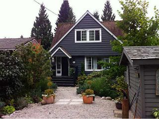 Photo 1: 1065 PROSPECT Avenue in North Vancouver: Canyon Heights NV House for sale : MLS®# V1088522