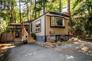 Photo 1: 152 2500 Florence Lake Rd in Langford: House for sale : MLS®# 960204