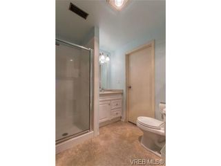 Photo 17: 1002 Karen Cres in VICTORIA: SE Quadra House for sale (Saanich East)  : MLS®# 725063