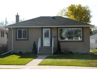 Photo 1: 402 Kildare Avenue in WINNIPEG: Transcona Residential for sale (North East Winnipeg)  : MLS®# 1121022