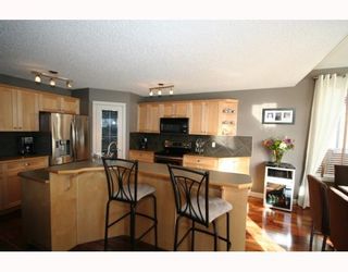 Photo 4: 6 Cougarstone Park SW in CALGARY: Cougar Ridge Residential Detached Single Family for sale (Calgary)  : MLS®# C3411993