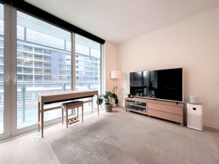 Photo 2: 410 89 NELSON Street in Vancouver: Yaletown Condo for sale in "The Arc" (Vancouver West)  : MLS®# R2747847