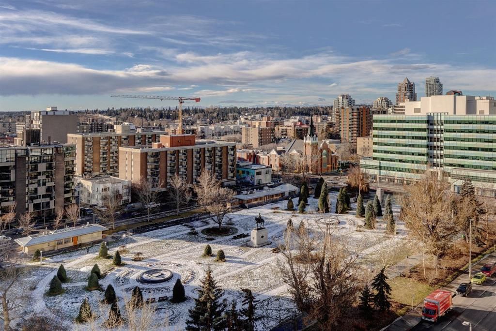 Main Photo: 1209 310 12 Avenue SW in Calgary: Beltline Apartment for sale : MLS®# A2093411