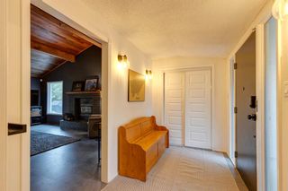 Photo 4: 424 Willow Park Drive SE in Calgary: Willow Park Detached for sale : MLS®# A2053524