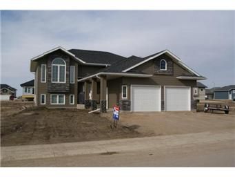 Main Photo: 414 Hogan Way: Warman Single Family Dwelling for sale (Saskatoon NW)  : MLS®# 390772