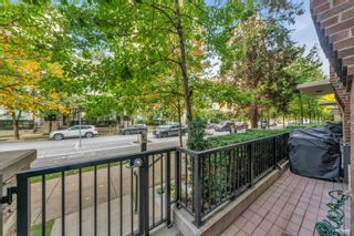 Photo 3: 1070 RICHARDS Street in Vancouver: Downtown VW Townhouse for sale in "Richards Living" (Vancouver West)  : MLS®# R2741807