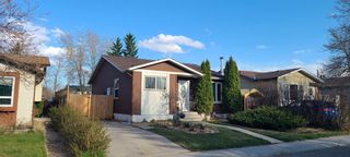 Photo 1: 16 Bernard Way NW in Calgary: Beddington Heights Detached for sale : MLS®# A1107715