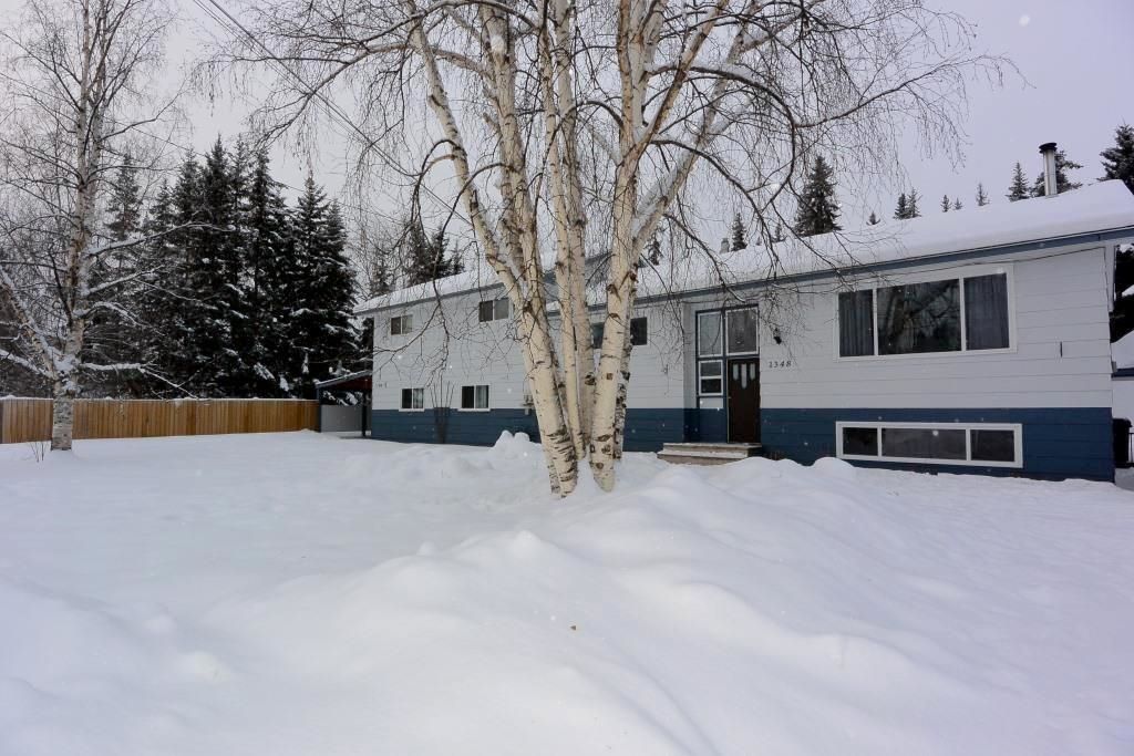 Main Photo: 1348 COTTONWOOD Street: Telkwa House for sale (Smithers And Area (Zone 54))  : MLS®# R2641532