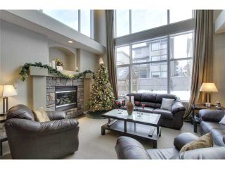 Photo 8: 68 CRESTHAVEN Way SW in CALGARY: Crestmont Residential Detached Single Family for sale (Calgary)  : MLS®# C3454255