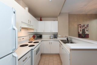 Photo 3: 1905 989 NELSON Street in Vancouver: Downtown VW Condo for sale (Vancouver West)  : MLS®# R2739873